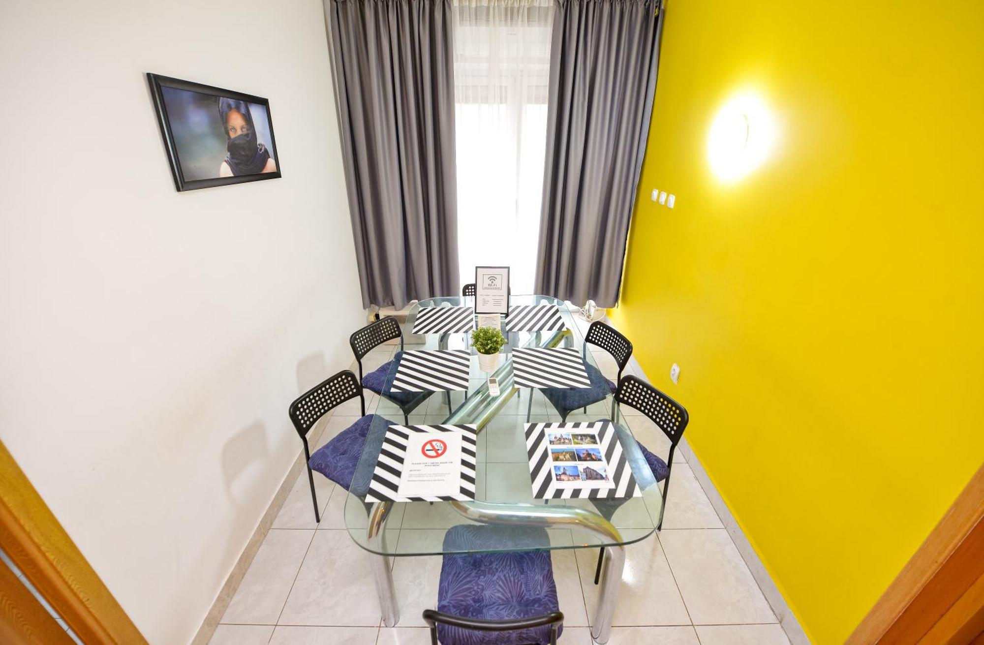 Bucharest Last Minute Accommodation Luaran gambar